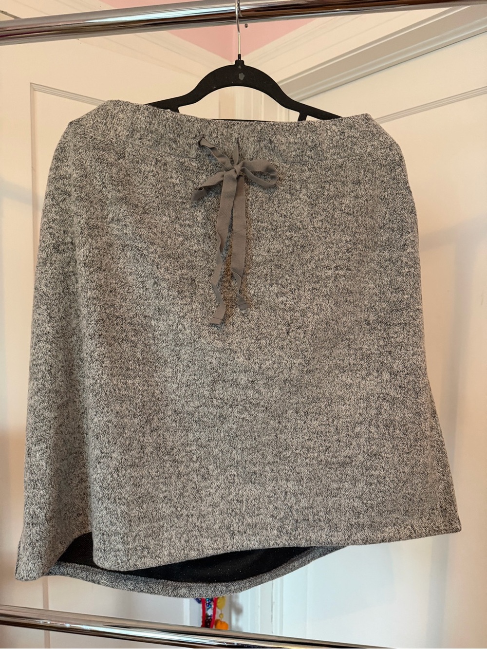 LOFT Heather Gray A-Line Knit Skirt with Back Tie